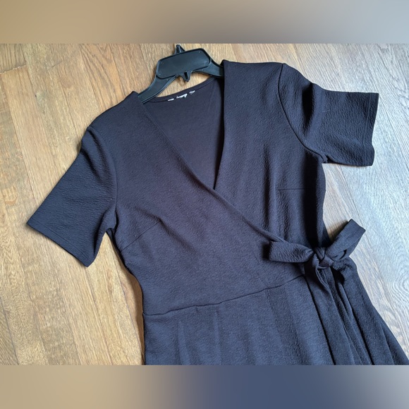 H&M Little Black Dress Women’s 10(M) NWOT - Picture 3 of 4